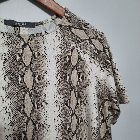 Coin 1804 Snakeskin Print Super Soft Tee - Picture 4 of 7